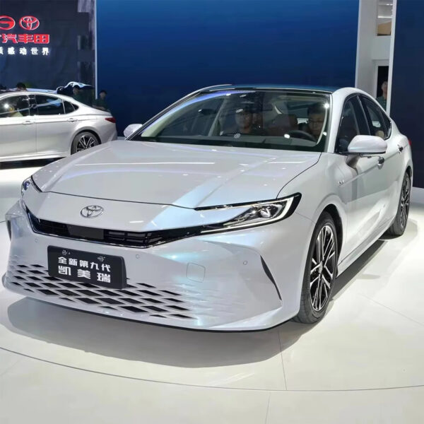 Hot Sale 2025 China 2.0L 4-doors 5-seats Luxury toyota Gasoline Sedan autos used toyota camry 2023 2024 hybrid new car for sale