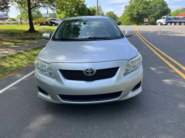 Used 2010 Toyota Corolla LE - Image 2