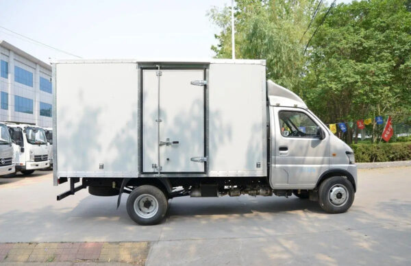 Professional Service KAMA 4x2 Mini Food Truck Trailer 1 Ton Mini Truck With Chinese High-quality Trucks - Image 2