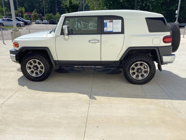 Used 2013 Toyota FJ Cruiser 4WD - Image 3