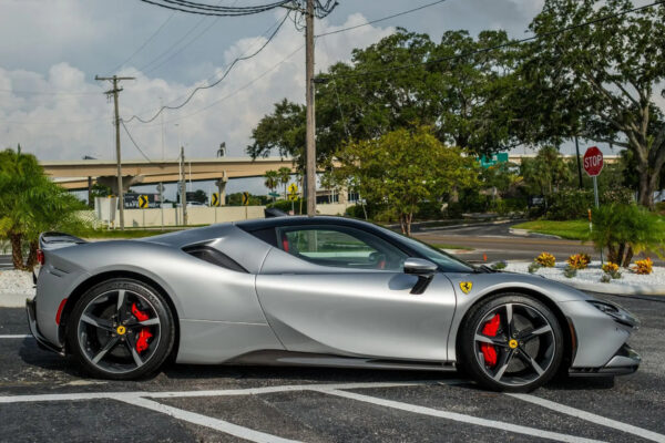 Wholesales Hot Sales Affordable Auction Used 2021 Ferrari SF90 Stradale For Sales In Amazing Stock Ready To Ship - Image 3