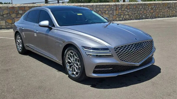 2023 Genesis G80 2.5T RWD - Image 4