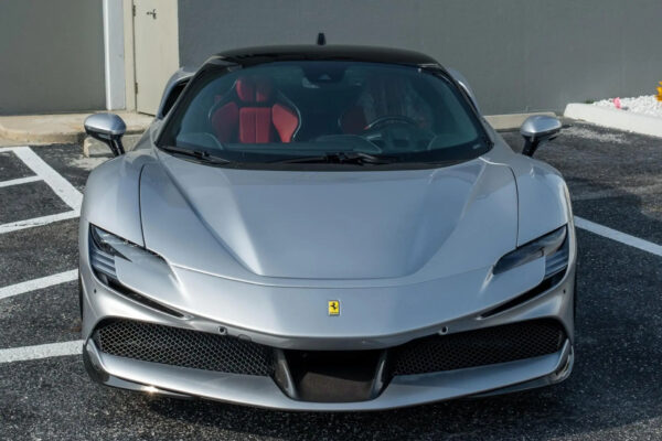 Wholesales Hot Sales Affordable Auction Used 2021 Ferrari SF90 Stradale For Sales In Amazing Stock Ready To Ship - Image 4