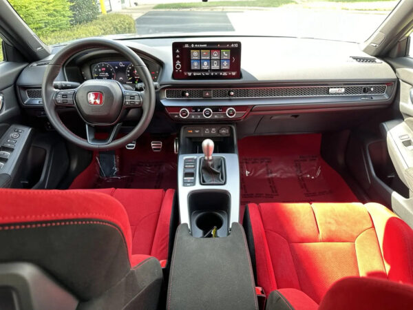 Used 2023 Honda Civic Type R With Navigation - Image 5